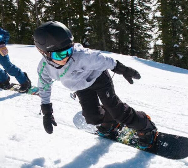 LoweRiders SEASON SNOWBOARD RENTAL - YOUTH (12 & UNDER)