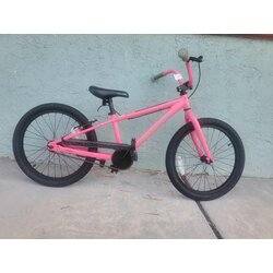LoweRiders USED CANNONDALE TRAIL 20 INCH PINK