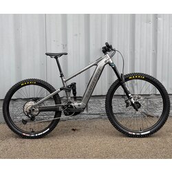 Santa Cruz Exclusive Builds Vala AL SLX/XT Black Friday Exclusive Build