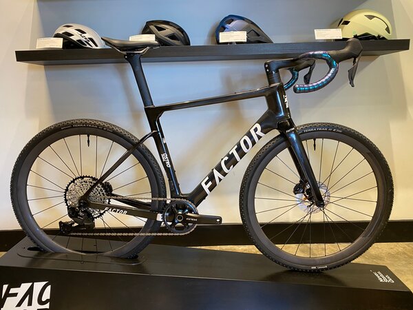 Factor Bikes Ostro Gravel - Shimano GRX Di2 UD Gloss 56