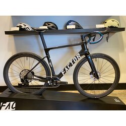 Factor Bikes Ostro Gravel - Shimano GRX Di2 UD Gloss 56