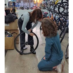 Ted's Bike Shop Flat Fix Class