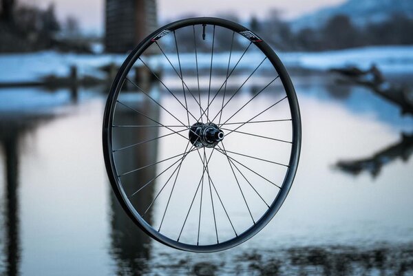 We Are One Gravel Revive Wheelset - I9 1/1 Road 