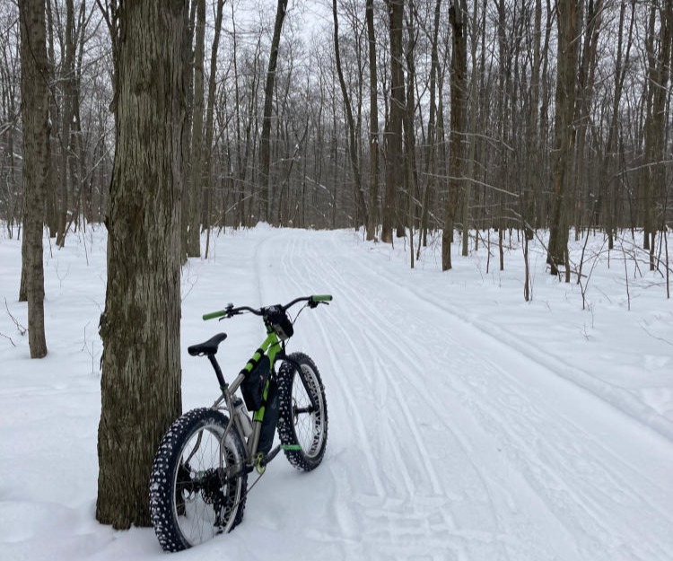 A fat bike on a groomed trail at Punderson State Park