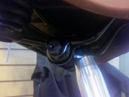 Cruiser-style seat rail clamp