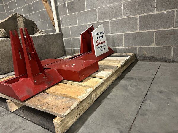 Northtowne Cycling Schwinn Bike Demonstrator Stand